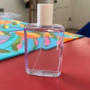 Ariana Grande God is a Woman EDP